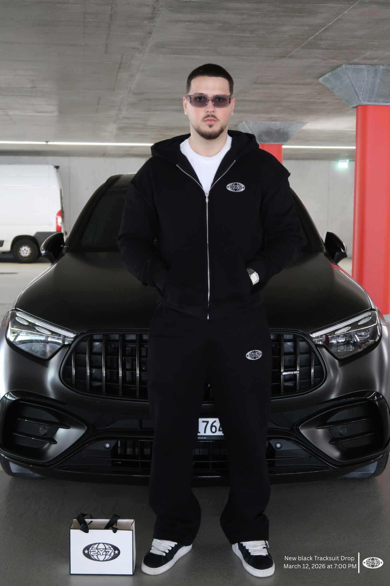 2Y7 Tracksuit Black